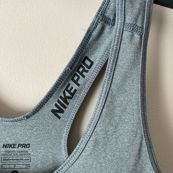 Women’s NIKE PRO Tank Top~Size Small~Razorback~Gray~Never Worn - Picture 3 of 5
